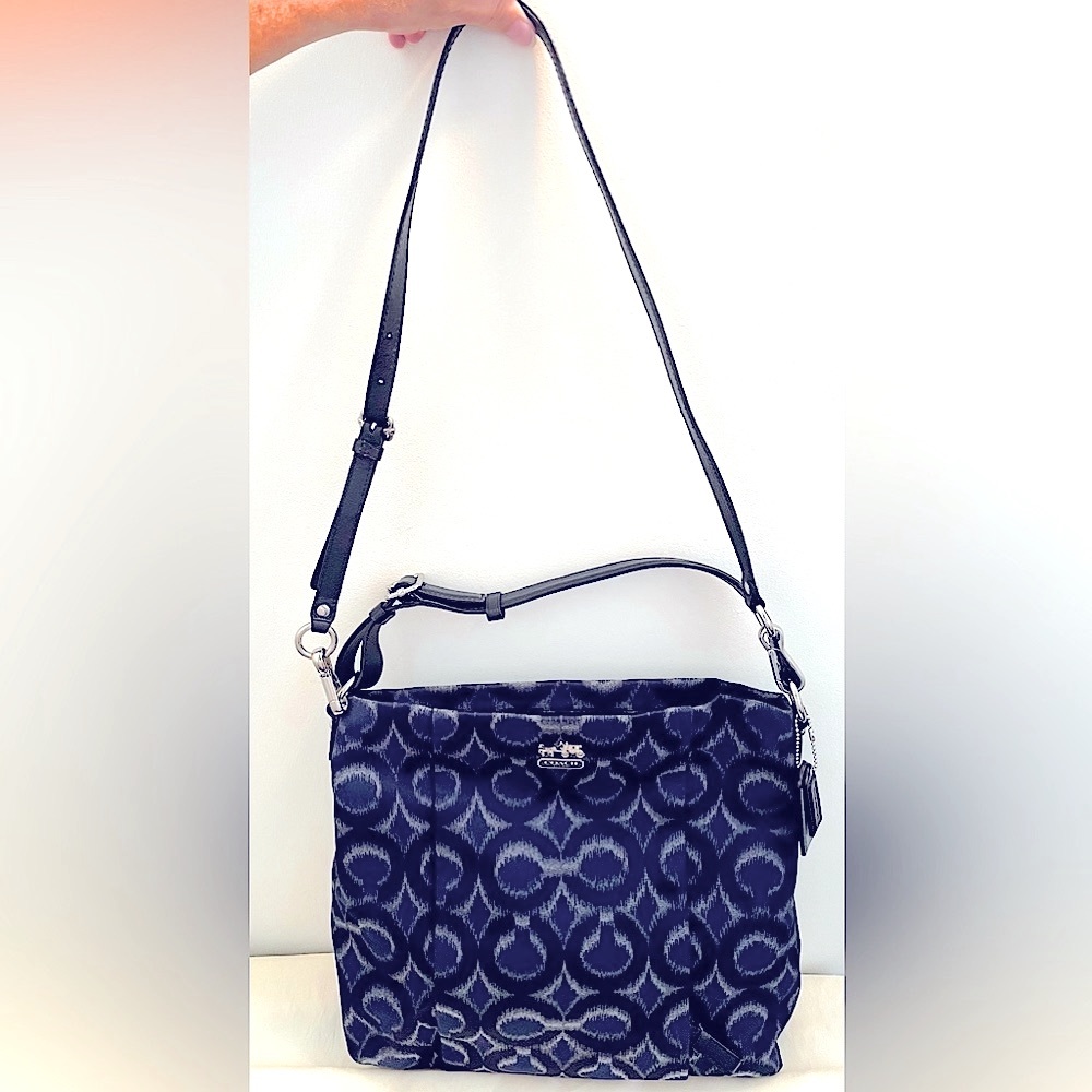 NWOT Coach Isabelle Op Ikat Navy Blue Carryall Crossbody Shoulder Bag 21296 - Picture 3 of 7